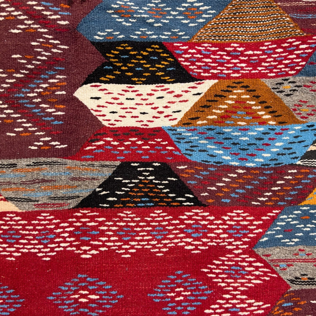 Moroccan Patchwork Kilim Rug – Bold Geometric Motif