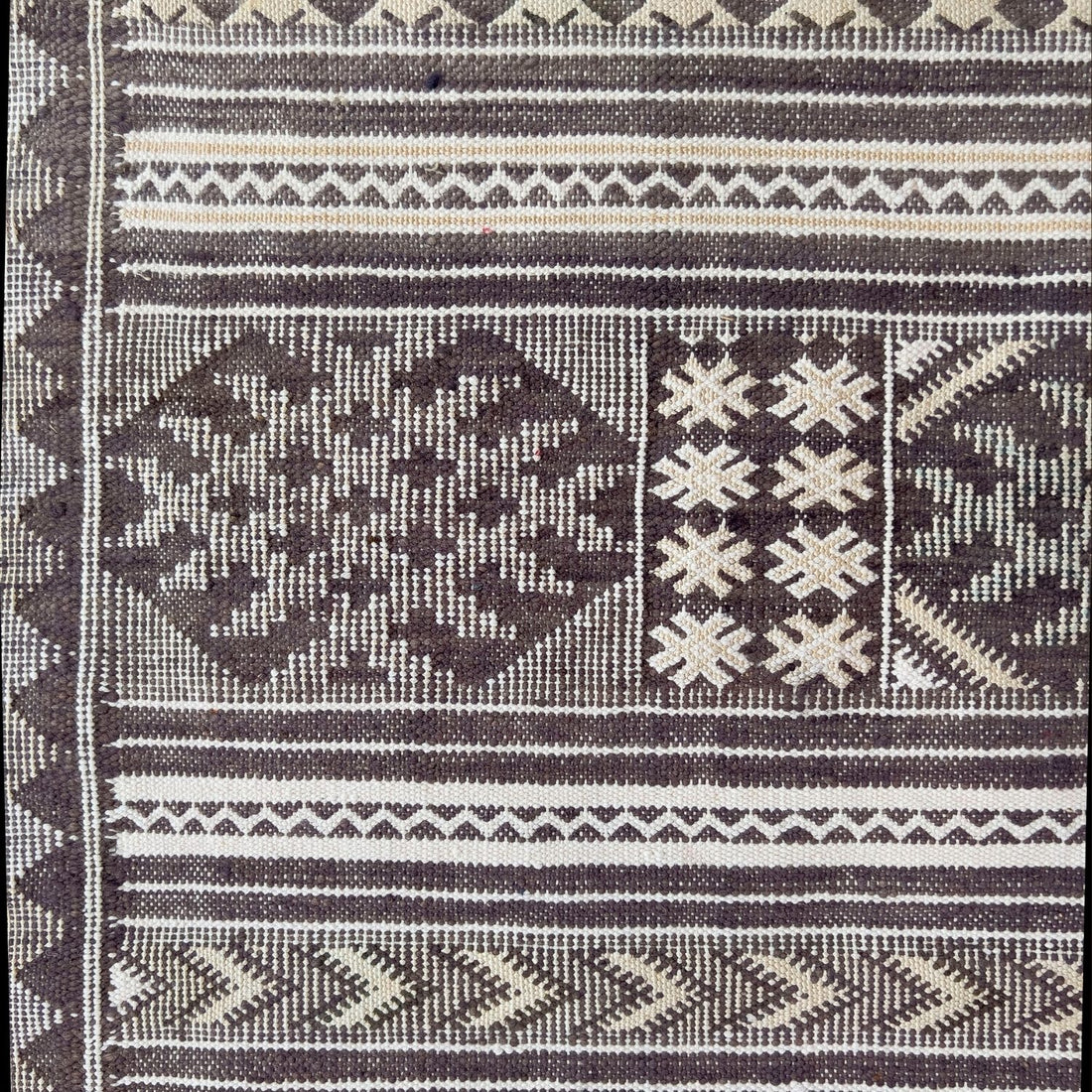 Handcrafted Berber Rug - Neutral Gray and White Geometric Design